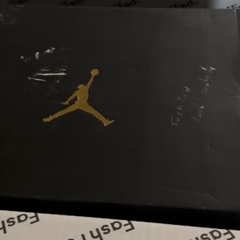Fashfed'den Eksik Bağcıklı Air Jordan 1 Ayakkabı Ve Uzayan İade Süreci