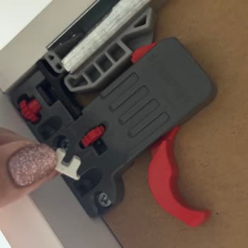 Samet Çekmece Rayı Tırnakları Kısa Sürede Kırıldı: Kalite Hayal Kırıklığı