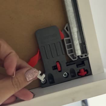 Samet Çekmece Rayı Tırnakları Kısa Sürede Kırıldı: Kalite Hayal Kırıklığı