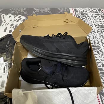 Adidas'ta Yanlış Ürün Teslimi Ve Sipariş İptaliyle Yaşanan Mağduriyet