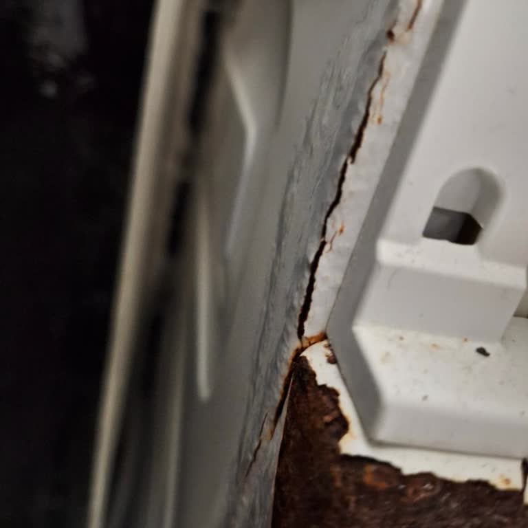 Arçelik Çamaşır Makinesinde Paslanma Ve Hatalı Servis