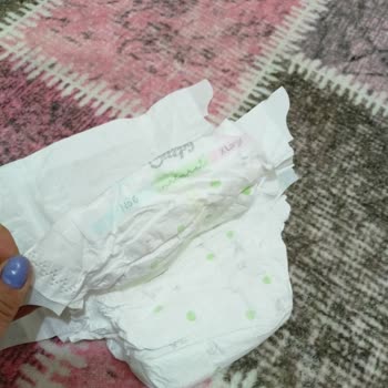 Şok Market'ten Alınan Bebek Bezlerindeki Hatalı Baskı Ve Sızdırma Problemi
