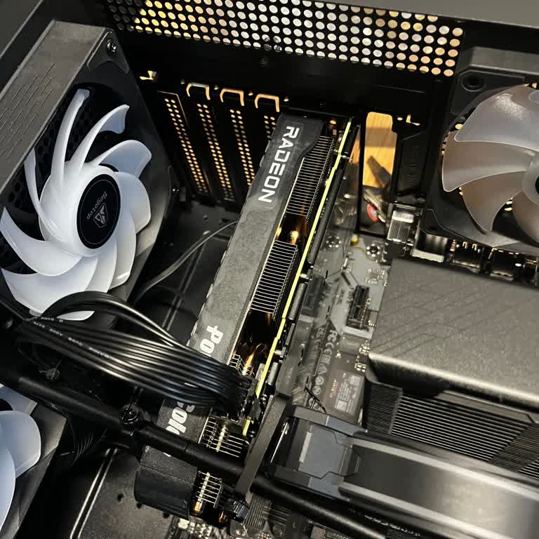 Özensiz Montaj: Ekran Kartı Ve İşlemci Soğutucusu Takılı Gönderildi, Güç Kablosu Eksik