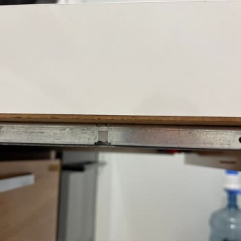 Samet Çekmece Rayı Plastik Parçasının Kırılması Ve Ücretsiz Yedek Parça İsteği