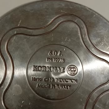 Korkmaz Düdüklü Tencerede Kapak Sızıntısı Ve Tehlikeli Buhar Fışkırması