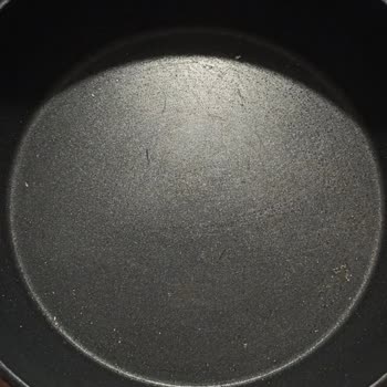 Karaca Züccaciye Antibakteriyel Tencere Setinde Çizilme Ve Silikon Erime Problemleri