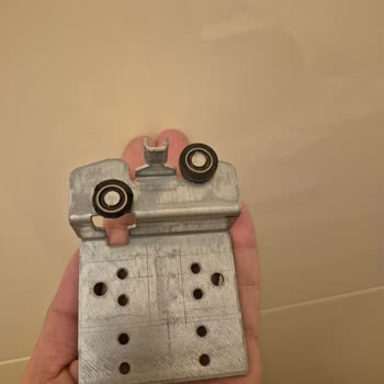 Dolap kapak rayları için parça talebi