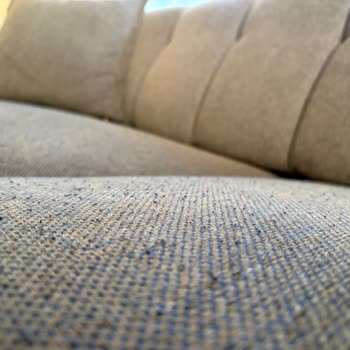 İstikbal Keten Koltukta 4 Ayda Tüylenme, Tam Kumaş Değişimi Talebi