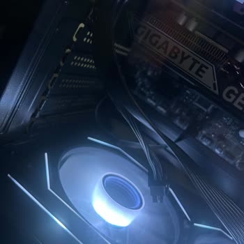 Teslim Edilen Test Edilmiş Bilgisayarda Çalışmayan Fan Ve Eksik CPU Kutusu