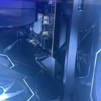 Teslim Edilen Test Edilmiş Bilgisayarda Çalışmayan Fan Ve Eksik CPU Kutusu