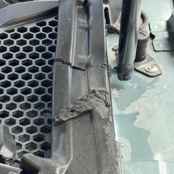 Togg T10F V2'de Tekrarlayan Akü Kesintisi, Oksitlenme Ve Yetersiz Servis Desteği