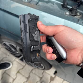 Togg T10F V2'de Tekrarlayan Akü Kesintisi, Oksitlenme Ve Yetersiz Servis Desteği