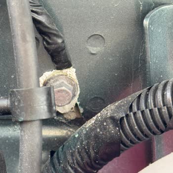 Togg T10F V2'de Tekrarlayan Akü Kesintisi, Oksitlenme Ve Yetersiz Servis Desteği