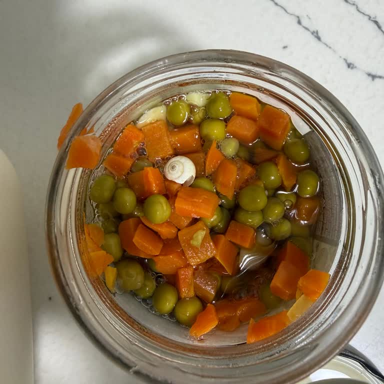 Yurdum Garnitür Ürünün İçinde Salyangoz Gıda Güvenliği Sorunu