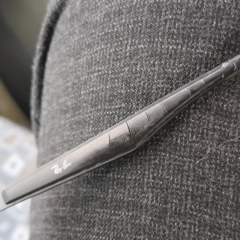 Rayban Gözlüğümdeki Sap Çatlaması İçin Ücretsiz Tamir Talebi