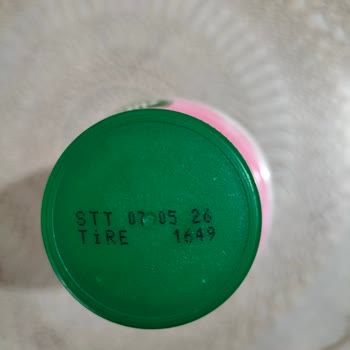 Sütaş Çilekli Kefirde Bozulmuş Tat Ve Son Kullanma Tarihi Geçmemiş