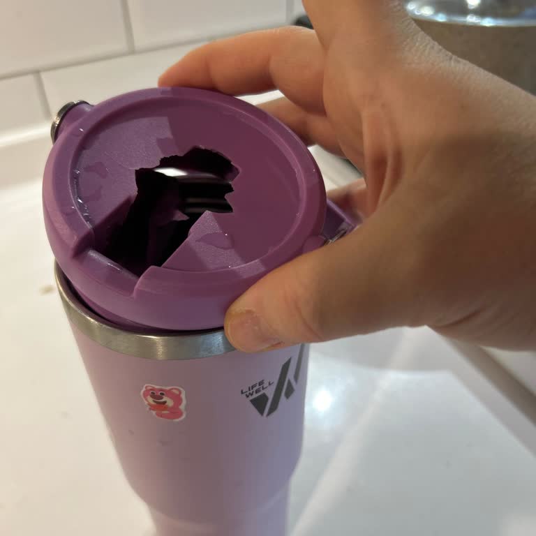 LCW’den Alınan Life Well Suluk Kapakları Kısa Sürede Kırılıyor, Değişim Talep Ediyorum