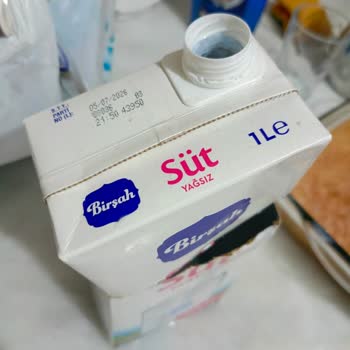 A101 Fevzi Çakmak Şubesinde Bozuk Süt Sağlık Riskine Yol Açtı