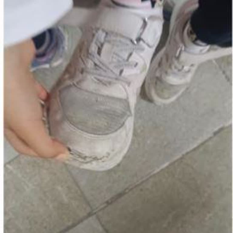 Kısa Sürede Deforme Olan Çocuk Ayakkabısı Ve Mağazanın İlgisiz Cevabı