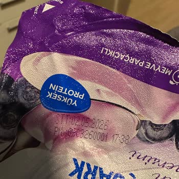 Sek Quark Probiyotik Yoğurtta Son Kullanma Tarihi Geçmemişken Küf Sorunu