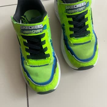 Yeni Skechers Minecraft Ayakkabısı Bir Ayda Lekeli Ve Temizleme Köpüğü Çözüm Sağlamıyor