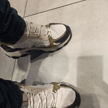 Denizli Skechers Yetkili Bayisinde Saatlik Kullanımda Ürün Bozulması Ve Ücret İadesi Talebi