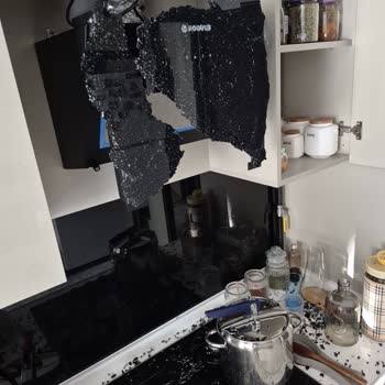 Hoover Davlumbaz Camı Kendi Kendine Kırıldı Garanti Dışı Değişim Reddi