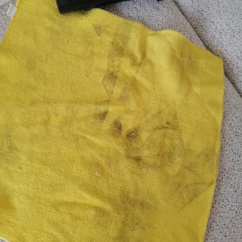 Kısa Ayaklar Ve Kirli Koltuk Nedeniyle Tam İade Talebi