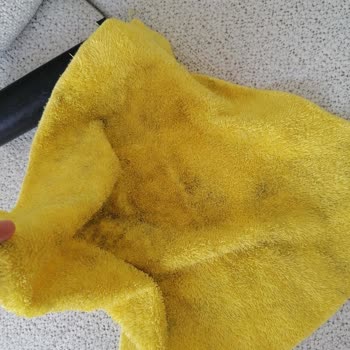 Kısa Ayaklar Ve Kirli Koltuk Nedeniyle Tam İade Talebi