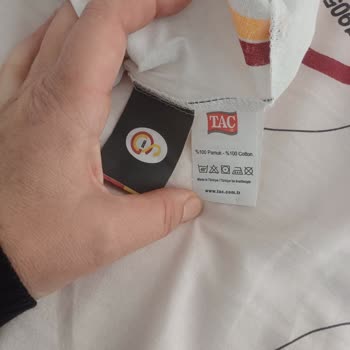 İlk Yıkamada Renk Akıtmasıyla Taç Nevresim Takımında Kalite Sorunu