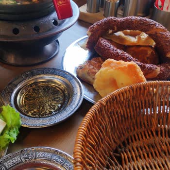 Sağıroğlu Şubesinde Bozulmuş Gıdalar Ve Sağlık Riski