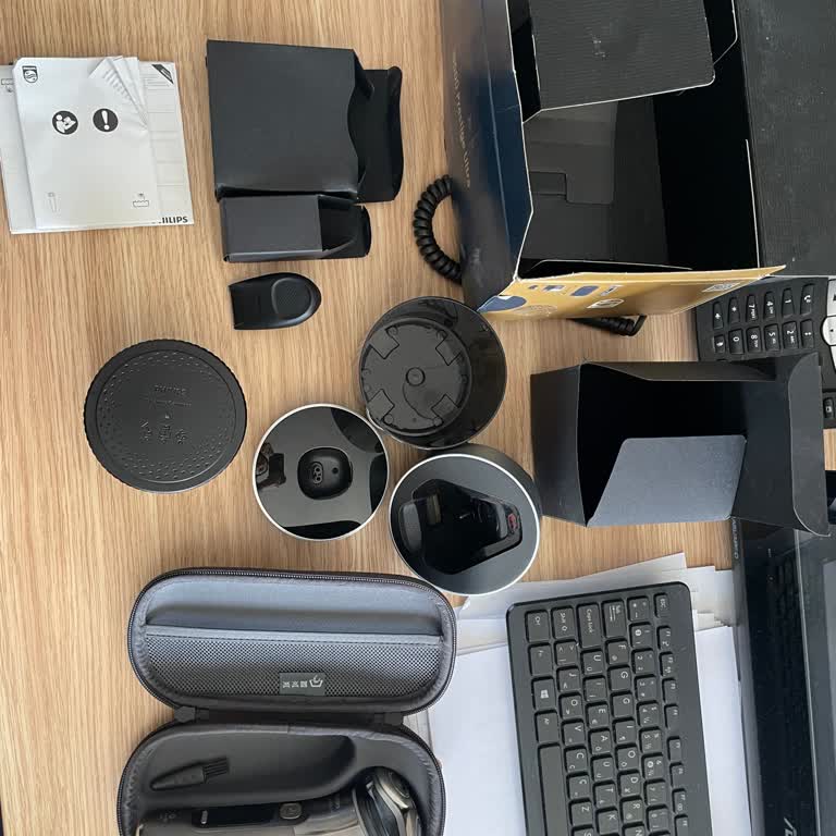 Eksik Şarj Kablosu Ve Temizleme Solüsyon İçin Olumsuz Talep Ve Satıcıya Ulaşılamıyor