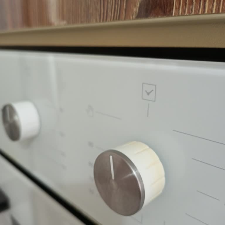 Kumtel Ankastre Fırının Ön Paneli Aşırı Isınıyor, Güvenlik Endişesi