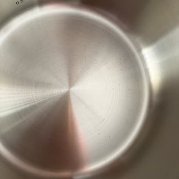 Karaca Çatal Kaşık Ve Tencere Seti Paslanıyor, Servis Yardımı Alınamıyor