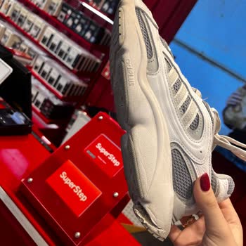 Kısa Sürede Yırtılan Ayakkabıya Mağaza Kullanıcı Hatası Dedi, Değişim Talep Ediyorum