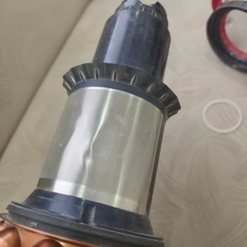 Dyson Gen5 Süpürge Çekim Gücündeki Azalma Ve Kayıp Plastik Parça