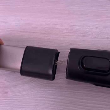 Philips Xc8049 Süpürge Bağlantı Borusu Az Kullanıma Rağmen Kırıldı