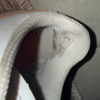 Puma Ayakkabısının İç Astarındaki Erken Yırtılma Ve İade Reddi