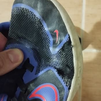 Nike Çocuk Ayakkabısında Üretim Kusuru Şikayeti Ve Kullanıcı Hatası Reddi