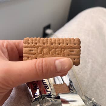 Ülker İkram Sütlü Çikolatalı Üründeki Bisküvilerin Ters Yerleşmesi Üretim Süreci İncelemesi İstendi