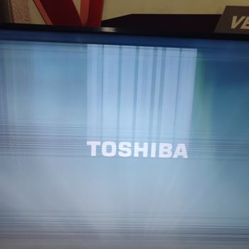 Üç Yılda Ekran Çizgileri Ve Garanti Dışı Ücretsiz Panel Tamiri Talebi