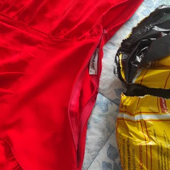 Kusurlu Fermuar, Geciken Teslimat Ve İade Reddi