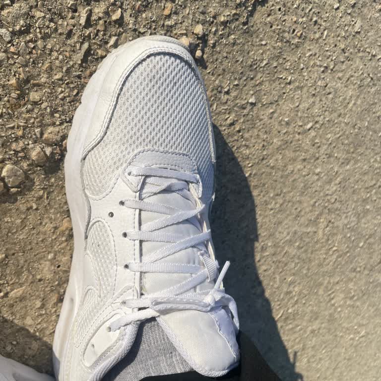 Boyner'den Nike Air Max SC'de Keskin Plastik Kokusu, Kalitesiz Üretim Ve Şüpheli Orijinallik