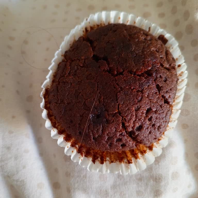 Şok Market'ten Alınan Vişneli Browni Kekte Saç Bulundu