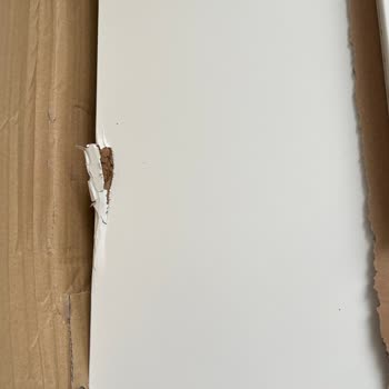 IKEA Pax Dolabında Hasarlı Panel Ve Cevapsız Müşteri Hizmeti