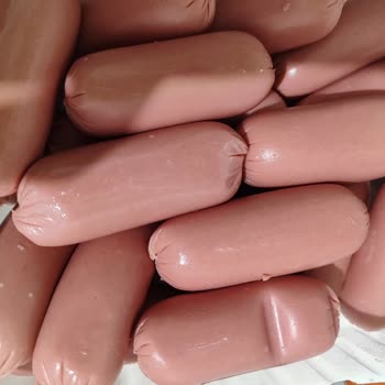 Banvit Sosislerde Erken Küf Ve Renk Değişikliği: Gıda Güvenliği Endişesi