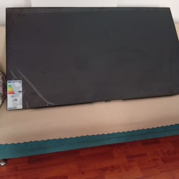 Hasarlı TV, Eksik Parçalar Ve Faturasız Ürün İçin Acil İade Talebi