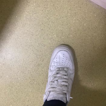 Nike Air Force 1 Ayakkabısının 4 Ayda Yırtılması Ve Değişim Sözünün İhlali