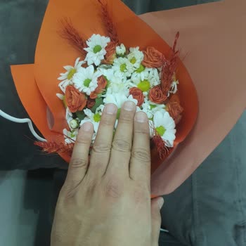 Eşimin Yıldönümü İçin Sipariş Edilen 30×40 CM Çiçek Küçük Geldi Tam İade Talebi