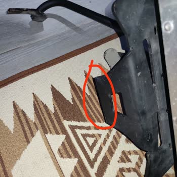 Kısa Sürede Kırılan Arka Çanta Demiri İçin Değişim Ve İade Talebi